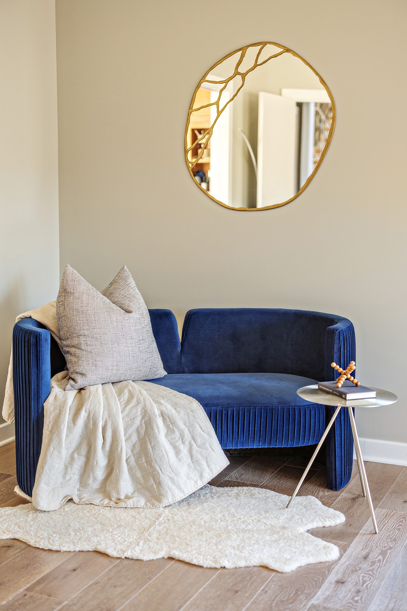 chaise lounge interior design idea